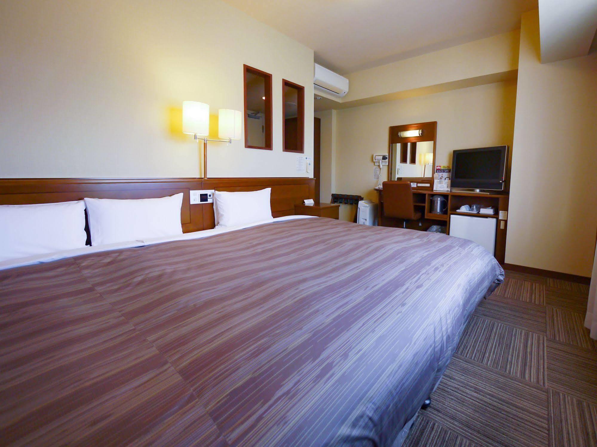 Hotel Route-Inn Gotenba Eki-Minami Exteriör bild